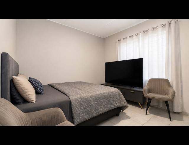 2 BEDROOM APARTMENT FOR SALE IN PARKLANDS NORTH